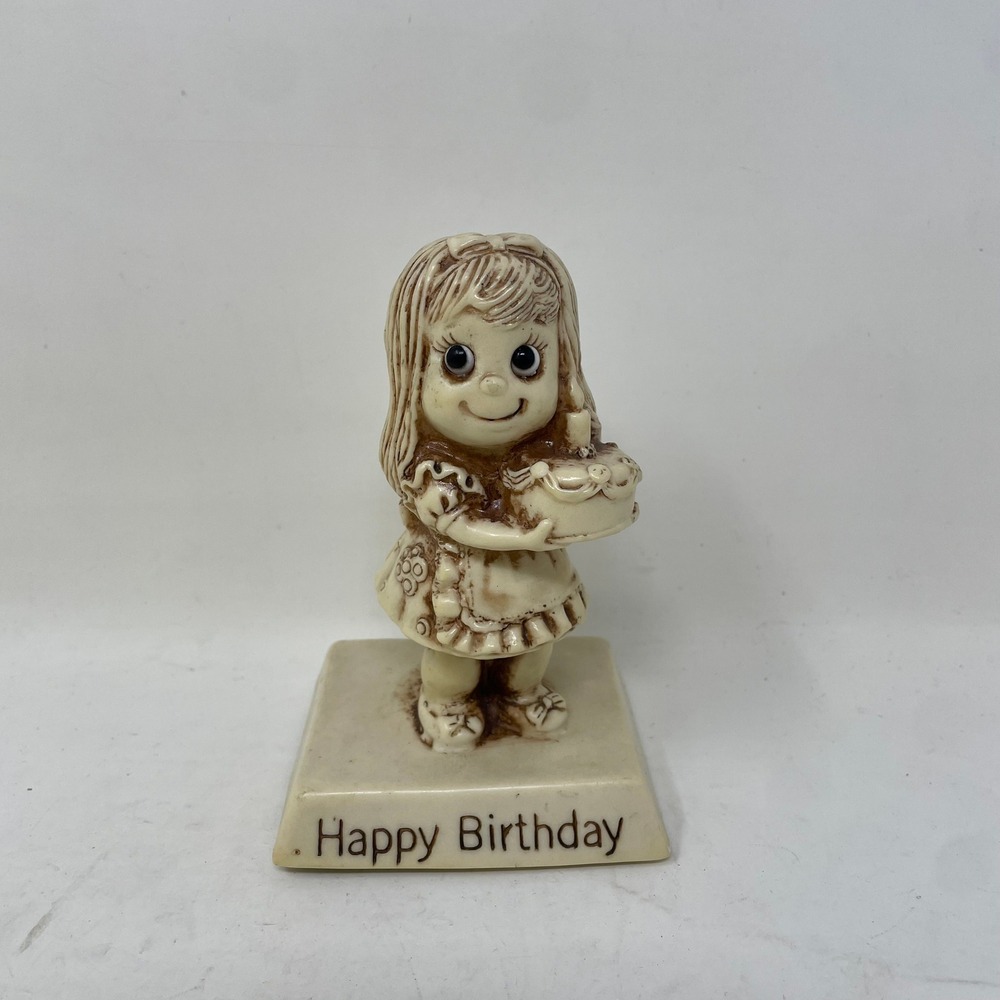 Vintage 1975 R&W Berries Happy Birthday Girl Figurine 9044 Made in USA 5 Inch